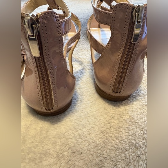 Enzo Angiolini Mauve Patent Leather Gladiator Sandals Flats Shoes 10 - Picture 6 of 9